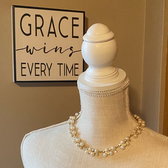Classic Pearl Cluster Necklace - Picture 3 of 4